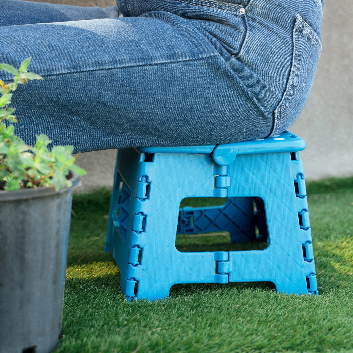 Portable Plastic Folding Stool
